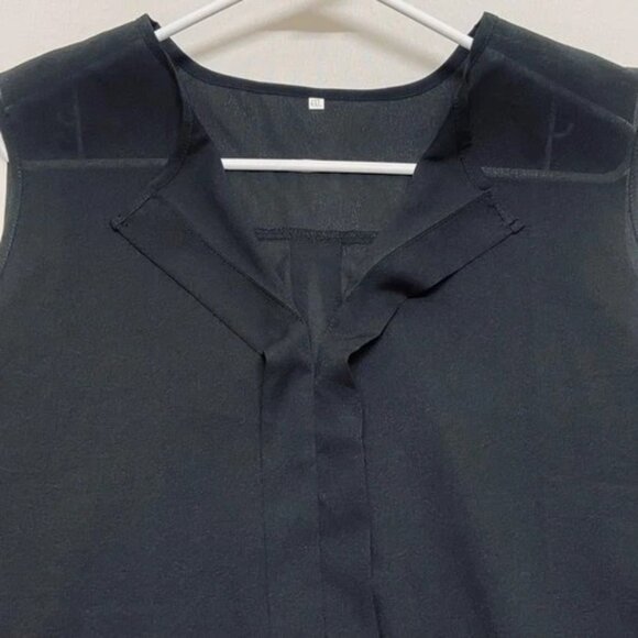 Shein Sleeveless Blouse Women's 4XL Black Flowy V-Neck Career Wear Tank Top EUC - Picture 6 of 11
